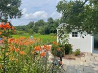 Sunny Westport Studio Apt. Above Historic Mill - B&B