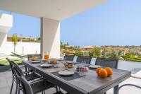 Villa Deluxe