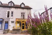 Crescent Retreat - B&B