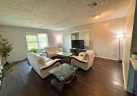 Cozy 1x1 Retro Escape - East Htx - B&B Houston