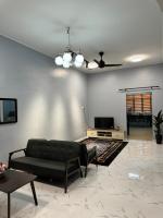 Homestay De Acacia Rumah Melati - B&B