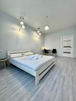 ApartPoltava ЖК "Пилипа Орлика,26" BUSINESS апартаменти з неймовірною панорамою - LED дзеркало -ТРОПІЧНИЙ душ - Chambres d'hôtes Poltava