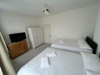 East London 2 bedroom flat - B&B