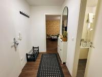 Cosy 4 room apartment with free parking, balcony and workspace - B&B
