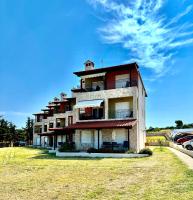 Iris Sunset Apartments - Nea Potidea Halkidiki - B&B