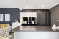 Elegant 2BR Haven in the Trendy Fortitude Valley - B&B Brisbane