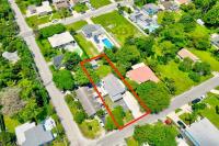2BR 1BA Home near Nightlife and Beach - B&B