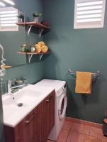 Studio Le Jacana dans une résidence de vacances avec piscine - B&B Bellevue