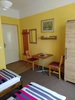 Doppelzimmer mit Balkon