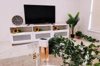 Kellyville Adorable 5Br - Closed to Shops & Parks - Chambres d’hôtes Colo Vale