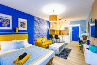 Neon Oasis - Parking - Terrasse - Wifi - - B&B Nîmes