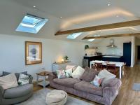 Spacious Stables Conversion - B&B