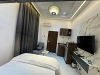 Five Palms Studio Apartment - B&B Shangisha