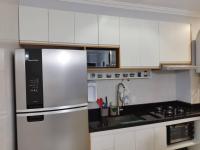 Apê próx ao metrô, com garagem e 2 quartos - Chambres d’hôtes