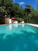 Gîte 6 personnes avec piscine - Ferienwohnung