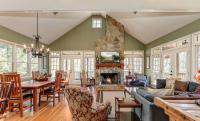 Mountain Acres Retreat - Relax by the wood fireplace and more - B&B