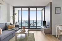 A Cozy 2BR Apt with Harbour Views FREE Parking - Bed and Breakfast Melbourne