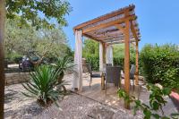 One-Bedroom Apartment with Garden