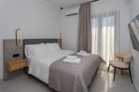 One Bedroom Suite with Hot Tub