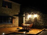 La Petite Ville Aze - B&B Saint-Coulomb