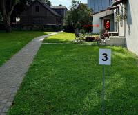 Kohtu Apartment Unique - Bed and Breakfast Kuressaare