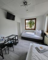 Quadruple Room with Private Bathroom