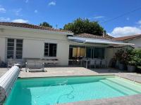 Maison 5 chambres avec piscine - B&B Mauret