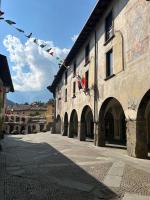 Monolocale All'orologio - B&B Clusone