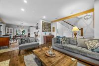 Fantastic Family Home in Central Mount Washington - B&B Pittsburgh