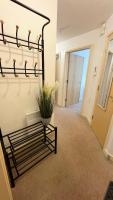 Large 2 bedroom 2 bathroom apartment in Old Town Stevenage By White Orchid Property Relocation - Chambres d’hôtes Stevenage