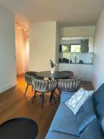 Apartamento de 1 dormitorio con balcón