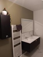 chambre privée dans une maison familiale - B&B Charmes