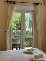 Studio on the coast, with a view of the sunrise,free we-fi - Chambres d'hôtes Kotor