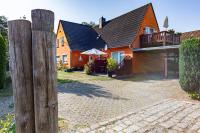 Sonnenblumenhaus 01 - Bed and Breakfast Ostseebad Prerow