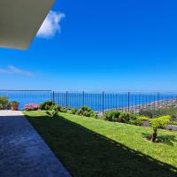 Hills and Atlantic Ocean retreat - Conceição House - B&B Calheta