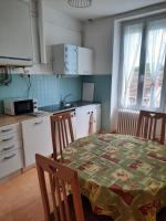Apartment mit 2 Schlafzimmern und Balkon