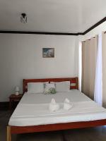Moonstone Suites - B&B Cabuntog