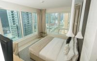 Deluxe One-Bedroom Apartment with City View
