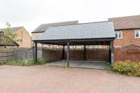 4 Bedroom House By Humming Nest Short Lets & Serviced Accommodation Milton Keynes With Free WiFi & Parking - Chambres d'hôtes Milton Keynes