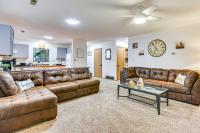Family Condo By Mark Twain Lake & Jellystone Park - Chambres d'hôtes Monroe City
