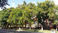 Затишна квартира на проспекті Соборний 61 - Bed and Breakfast