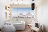 Jacuzzi 2BDR By The Historic Pyramids Apt8 - Bed and Breakfast Caïro