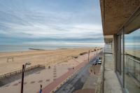 3e verdiep appartement op de zeedijk in hartje Knokke voor max 7 personen - Chambres d'hôtes Knokke-Heist