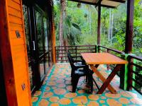 Nine Arch Jungle Inn - B&B