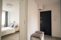 Przestronny apartament 4-pokojowy blisko lotniska - B&B