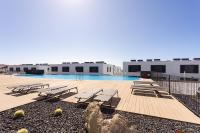 Home2Book Cozy & Modern Apt, Pool & Terrace - B&B Abades