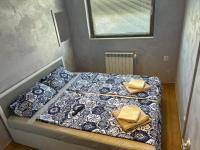 1-Bedroom apt - BathTub - 10mins from SkiLift Gondola - freeWiFi - WorkDesk - Central Heating - Full Kitchen at Edelweiss - Ferienwohnung Bansko
