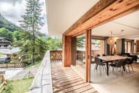 CHALET PASCAL A102: Superbe 3 chambres 3 salles de bains - Bed and Breakfast