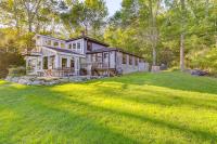 Oceanfront Frenchman Bay Home: Stunning View! - Chambres d'hôtes Marlboro