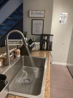 Cheerful & Relaxing 5 Location Pool Parking - B&B Tucson